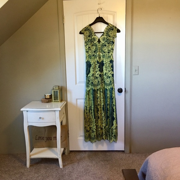 💎 👏🏻🤩Nordstrom PROM Formal Dress - Picture 3 of 7